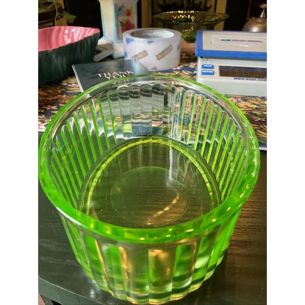 Vintage Uranium Glass Oval Ribbed Refrigerator Dish 7x5.25x2.5